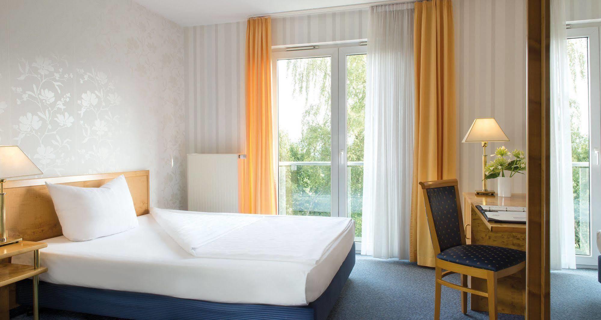 Victor'S Residenz-Hotel Ґуммерсбах Екстер'єр фото